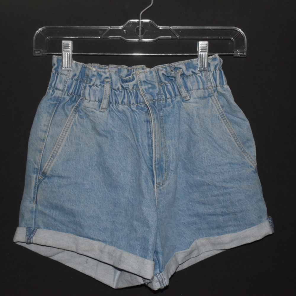 Garage denim shorts. Size 00.